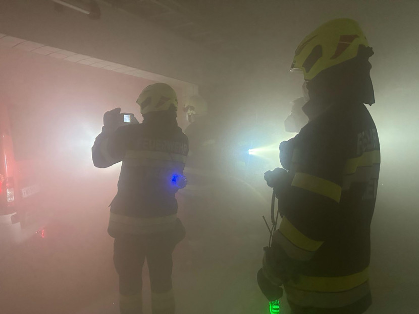 Tunnel-Grundausbildung der Feuerwehren des Bereiches Liezen